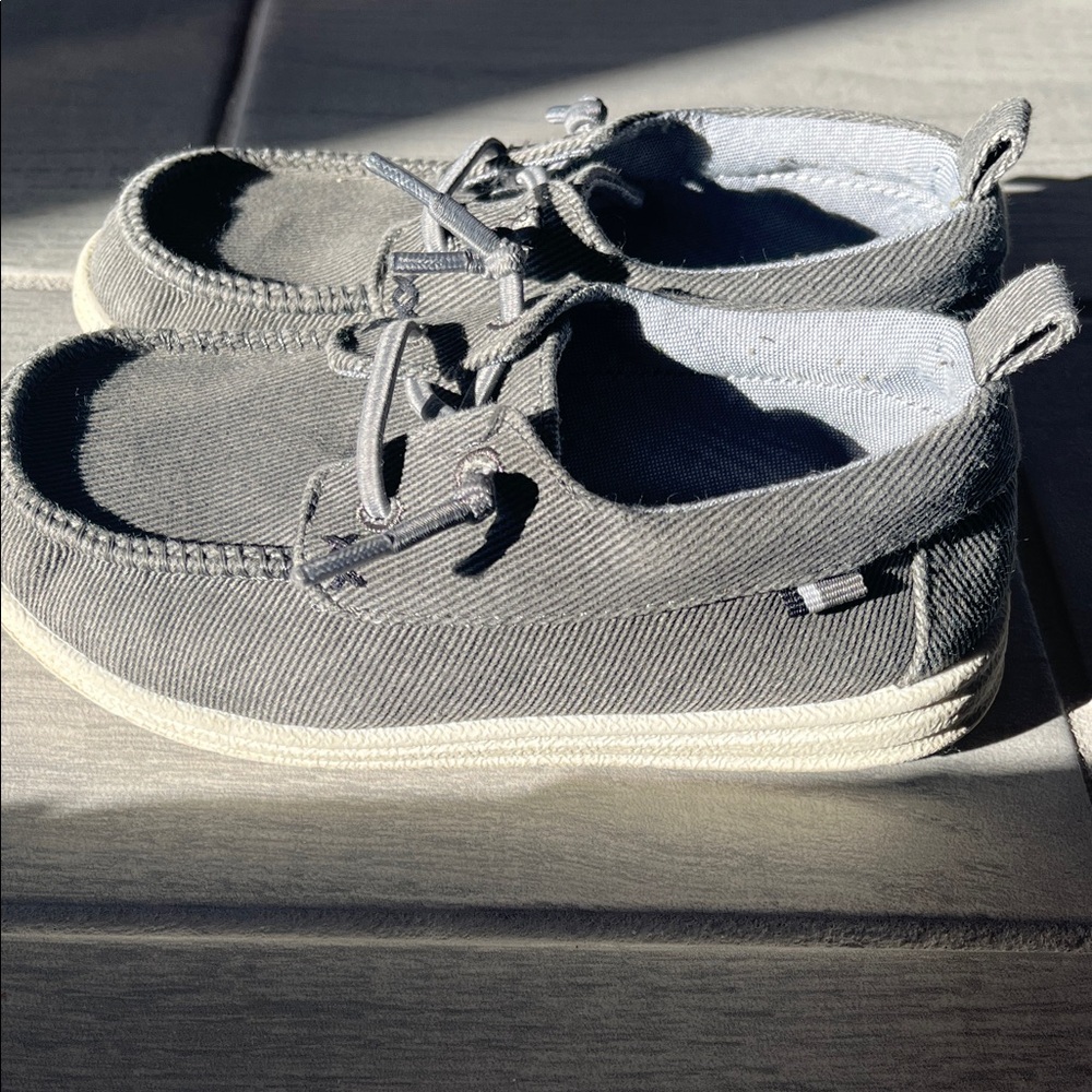 Cat & Jack Gray Kids Slip On Casual Shoe - Picture 5 of 8